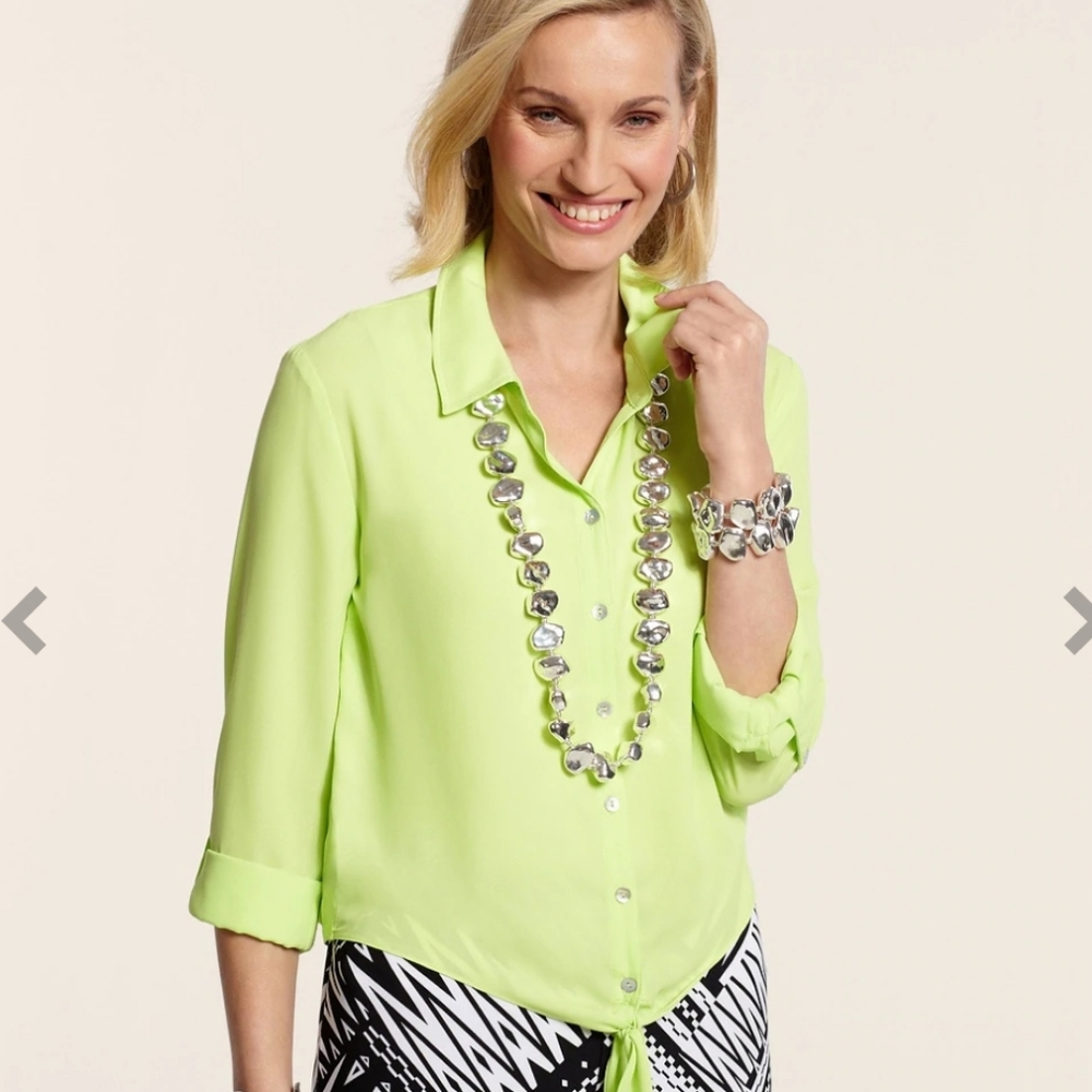 Chico's Tessa Tie Front Blouse. Size 2